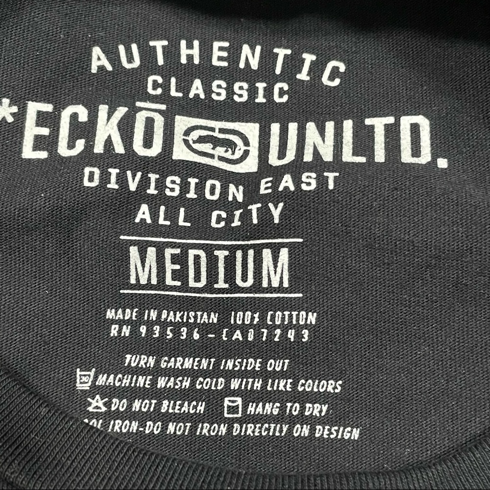 Ecko Unlimited Skull & Paisley Print Tee - Picture 2 of 4